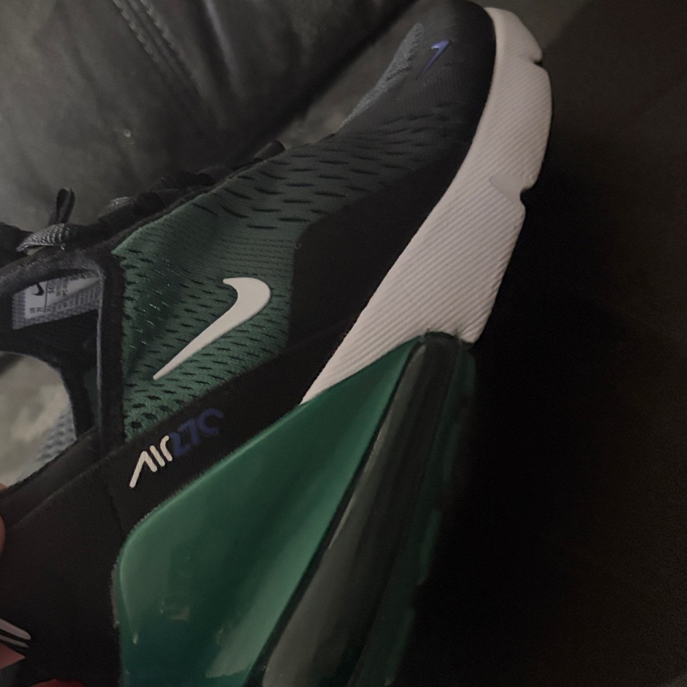 Nike Air 270 Black and Teal Sneakers